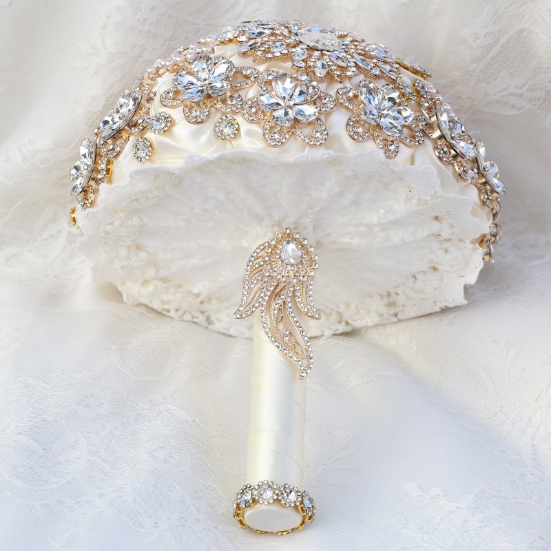 باقة زهور فاخرة على الطراز الأ - مراجعة Wedding Supply Factory وسعره